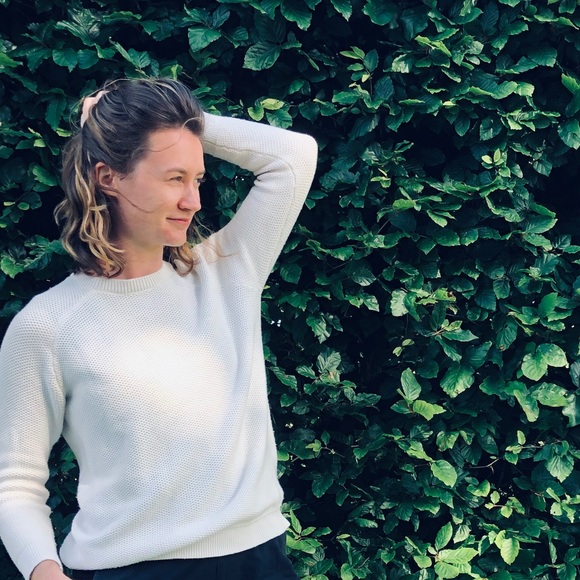 Meet your Posher, Sarah - Picture 1 of 2